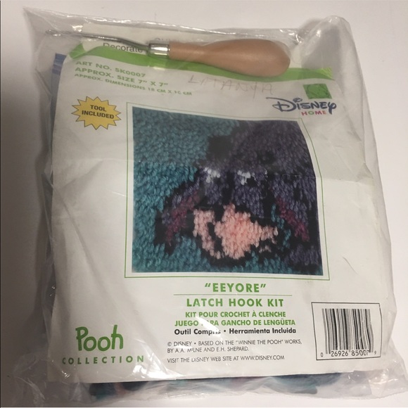 EEYORE LATCH HOOK RUG KIT POOH DISNEY COLLECTION WITH TOOL - Picture 2 of 5